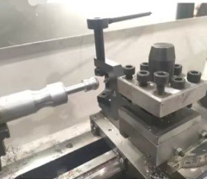 Universal Radius Turning Attachment with HSS Cutter - (20 mm Ball)
