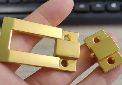 Solid Square Box Catch (Vertical)